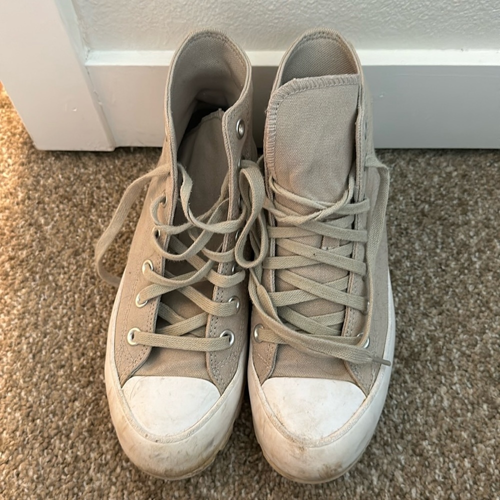 Platform Converse - image 1